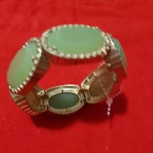 Beautiful  Chunky light green Bracelet